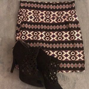 Aztec Charlotte Russe Medium Pencil skirt!